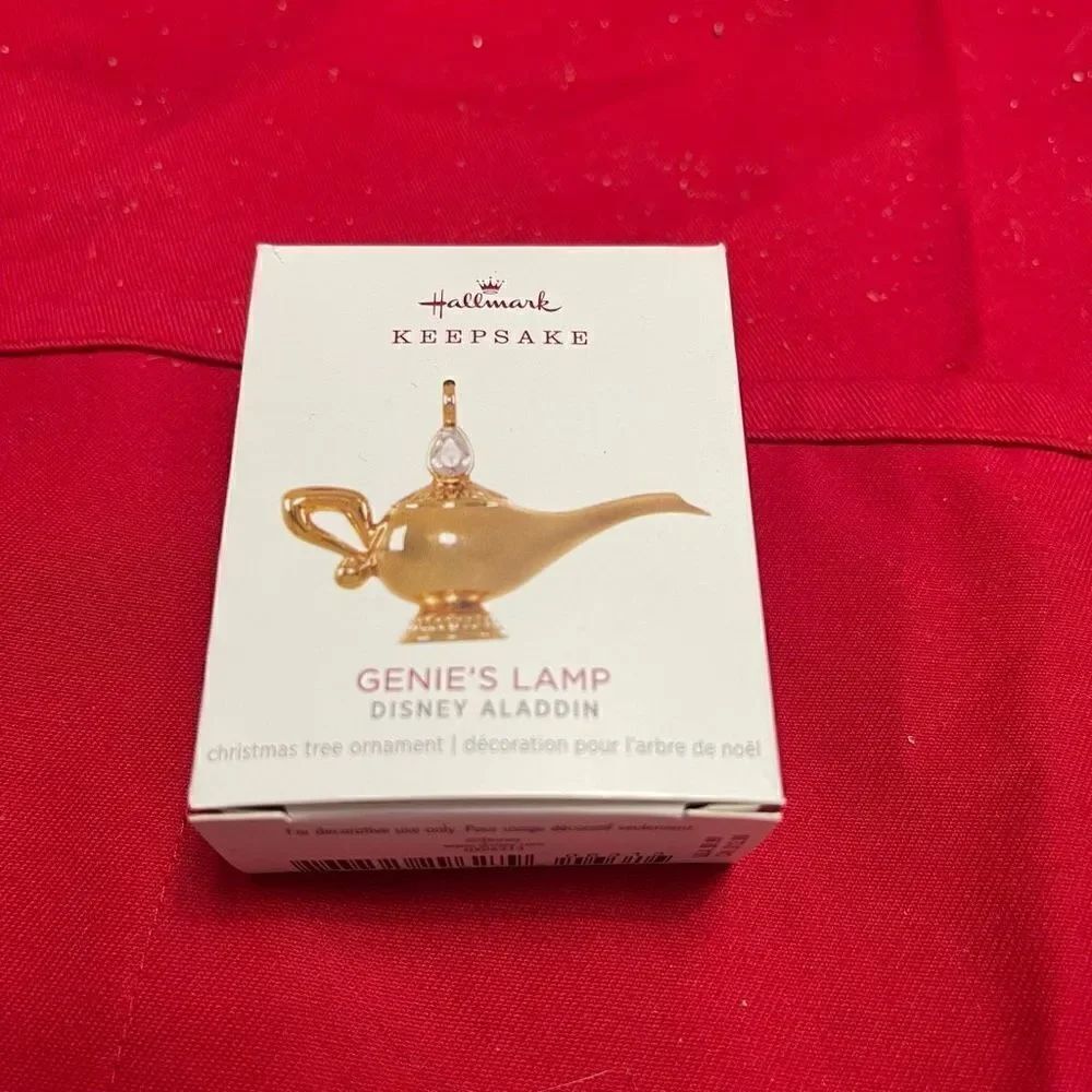 2018 Miniature Genie’s Lamp Disney Aladdin Hallmark Keepsake Ornament